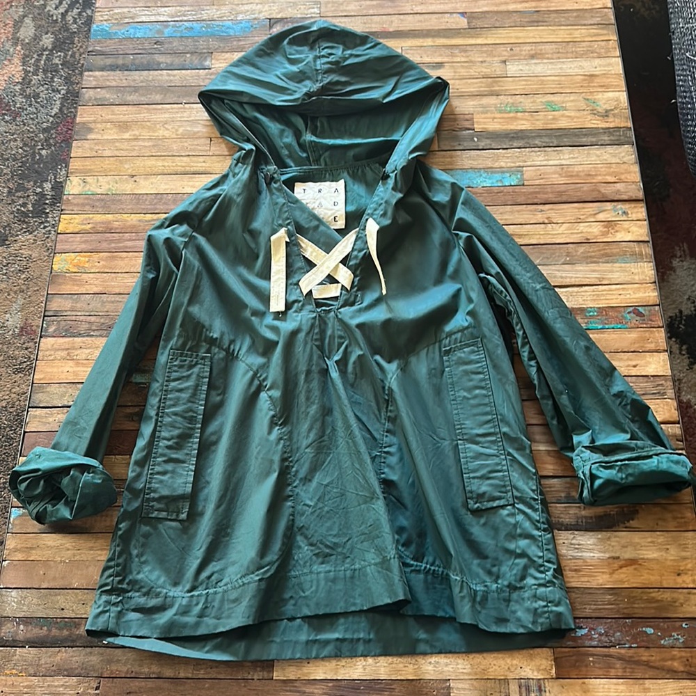 TRADEMARK PULLOVER SZ XS